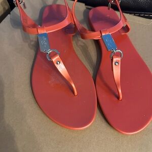 Coach Coral T-Strap Plato Sandals